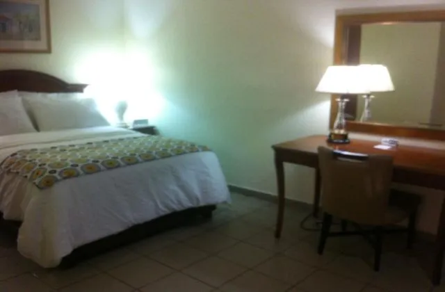 Micro Hotel Suites Condo Santo Domingo room 1 bed